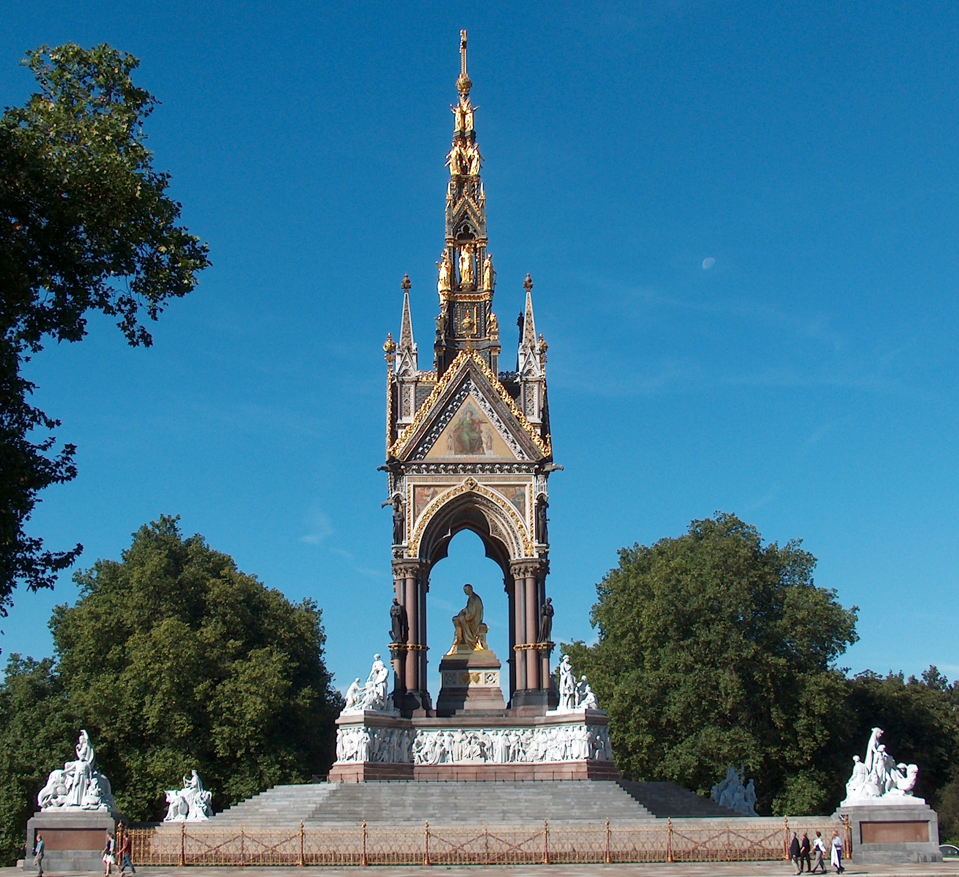 V&A façade - Prince Albert : London Remembers, Aiming to capture all  memorials in London