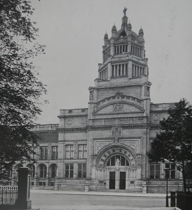 The Victoria and Albert Museum: The History of Its Building