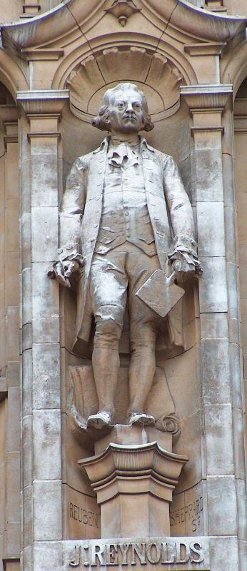 The Victoria and Albert Museum, London - statues of Zephyr and